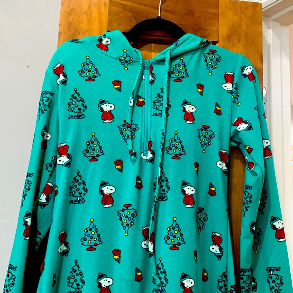 Adult Snoopy Onsie size Large